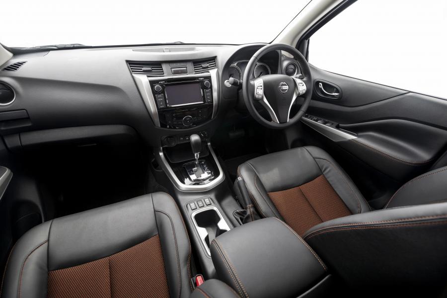 Торпедо Nissan Navara Stealth Double Cab (D23) 2019 года  (ZA) (фото 7 из 32)